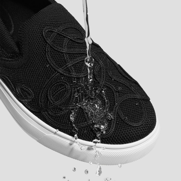 Classic Unisex Sneakers (V-Tune) - Black